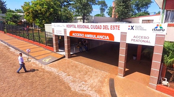 Obras en el Hospital Regional de CDE. Foto: ITAIPÚ.