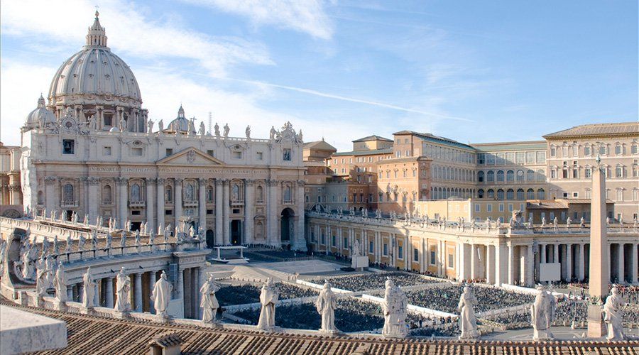 El Vaticano dio a conocer hoy un documento en el que reitera su total oposición a la eutanasia y al suicidio asistido. Foto: AFP.
