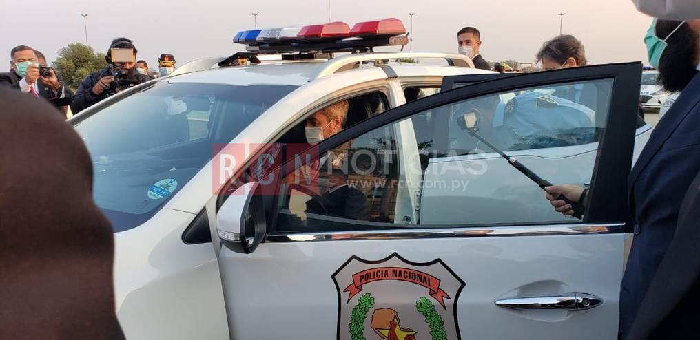 Un total de 44 nuevos vehículos compró la Policía Nacional con fondos propios. Foto: Gentileza.