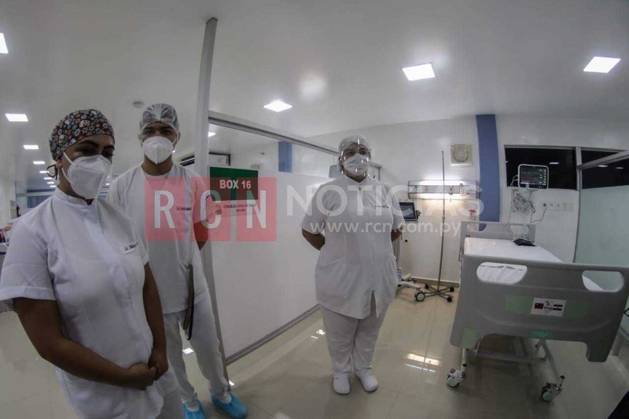 Habilitan 8 camas más de UTI en el Hospital Regional de Ciudad del Este. Foto: Gentileza