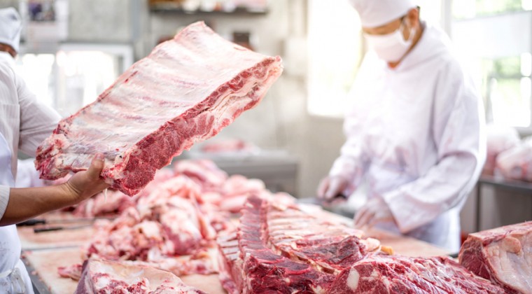 La carne vacuna es una de las principales materias primas que la región vende a otros continentes.

Foto: Gentileza